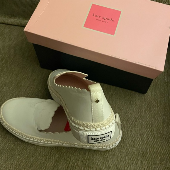 NWT Kate Spade Loren Sneaker - Picture 7 of 8